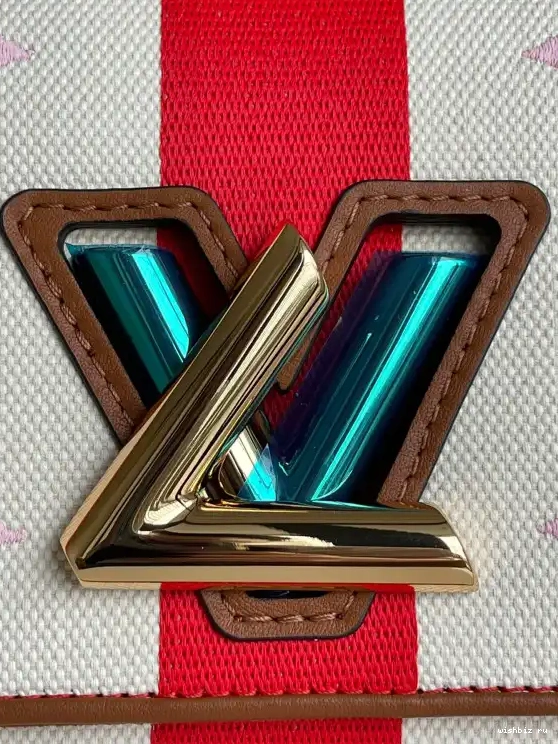 WIS PM TWIST LOUIS VUITTON 0610